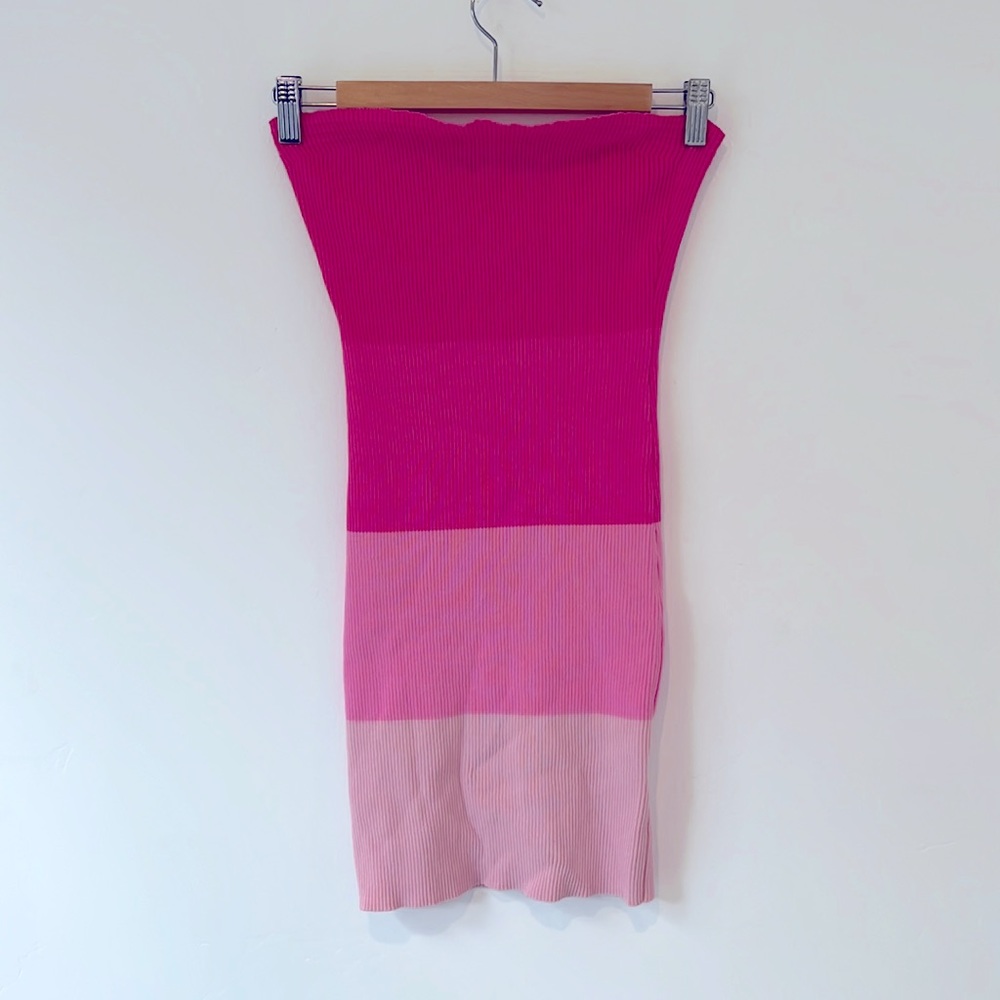Simple 4 color pink dress